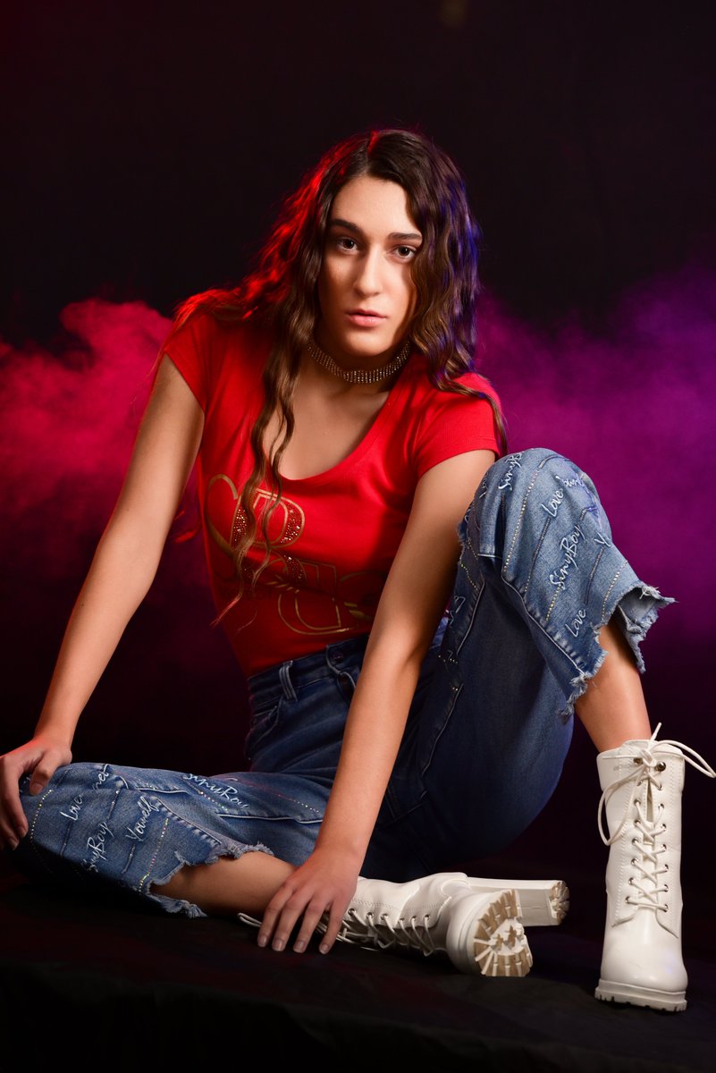 **INTERVIEW ALERT**

1/3) <a href="/mahlakotau_/">Mahlako</a>  will be chatting to SA artist <a href="/Shanya_Music/">Shanya_Music</a> on Fri 17 Feb, at 08:30 on MFM's Breakfast Show.

They'll be chatting about her new single, Don't Know Yet🔥