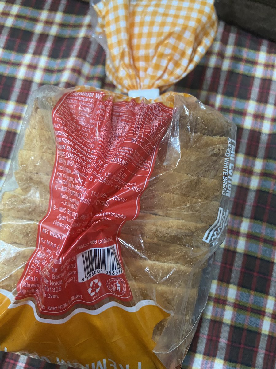 AgShubh10's tweet photo. (2/n) and the seal of the bread was missing and the puffcorn was old. The products were very dusty.
I don’t recommend @bbnow_bigbasket to anyone. The practice of delivering late orders and then low quality orders isn’t what a customer expects. @bigbasket_com @JaagoRe https://t.co/W7piDe2YgF