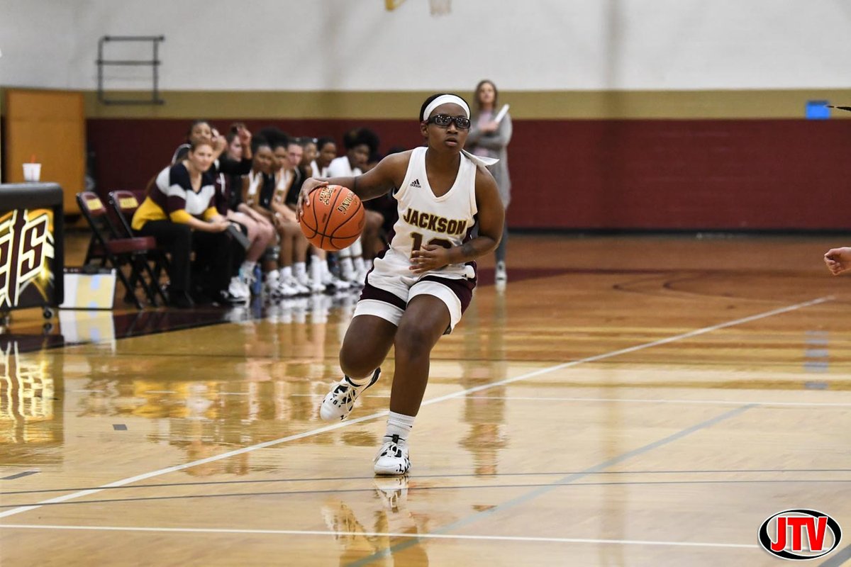 JacksonCollege's tweet photo. The St. Clair County Skippers snapped the Jets' winning streak Wednesday by defeating Jackson 73-69. With 24 points, Nakiya Sigman led the Jets, followed by Kaycee Shannon with 14, Jada Patton with 10, and Tyra Ford with 10. The Jets remain 1st in the MCCAA East. https://t.co/pBGQVdvmAA