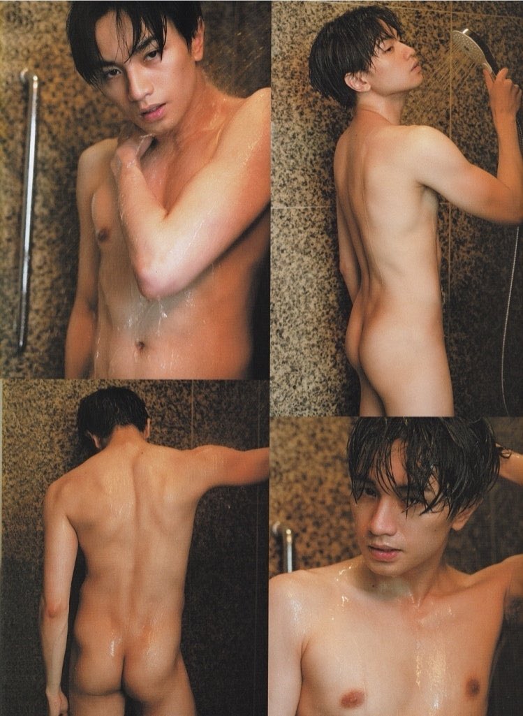 Thirsty4Johnnys's tweet photo. #DNCE may like their #CakeBytheOcean but I prefer mine steamed cleaned in the shower and #NakajimaKento looks #delicious in the shower. #中島健人 #Johnnys #JohnnysUpClose #JohnnysUpCloseAndPersonal #Showercake #セクシーゾーン #SexyZone https://t.co/JcWvMWAplH