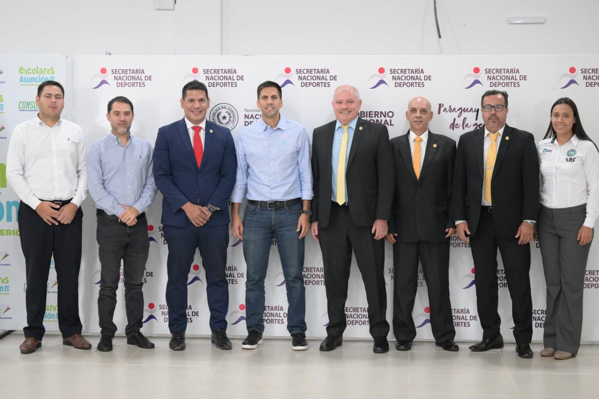 #Taekwondo🥋

Muy positiva reunión con el Pdte de la Federación de Taekwondo ITF 🇵🇾 <a href="/FerArrua/">Fernando Arrua Leon</a> quien, en compañía del Pdte Federación Centro y Sudamericana Taekwondo ITF Maestro Abelardo Benzaquén, nos comentó que apuntan a ser sede del próximo mundial de este noble deporte 🇵🇾🥋