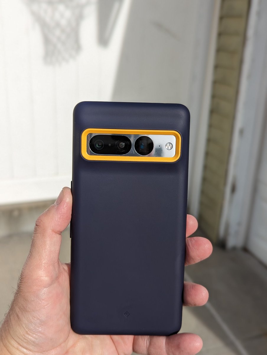 Lenny_Bons's tweet photo. Loving my @caseology #nanopop case for my #pixel7pro It really #Pops 😂 #teampixel https://t.co/tmmgUgu1G1