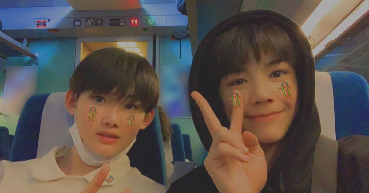 fumijichan's tweet photo. @andTEAM_members My babies 😭😭😭
Happiest Birthday Maki🎉🎂💕💕
#HAPPY_MAKI_DAY
#まきわんおたおめ2023
#our_cutepuppy_MAKI https://t.co/xNJJtgKfPu
