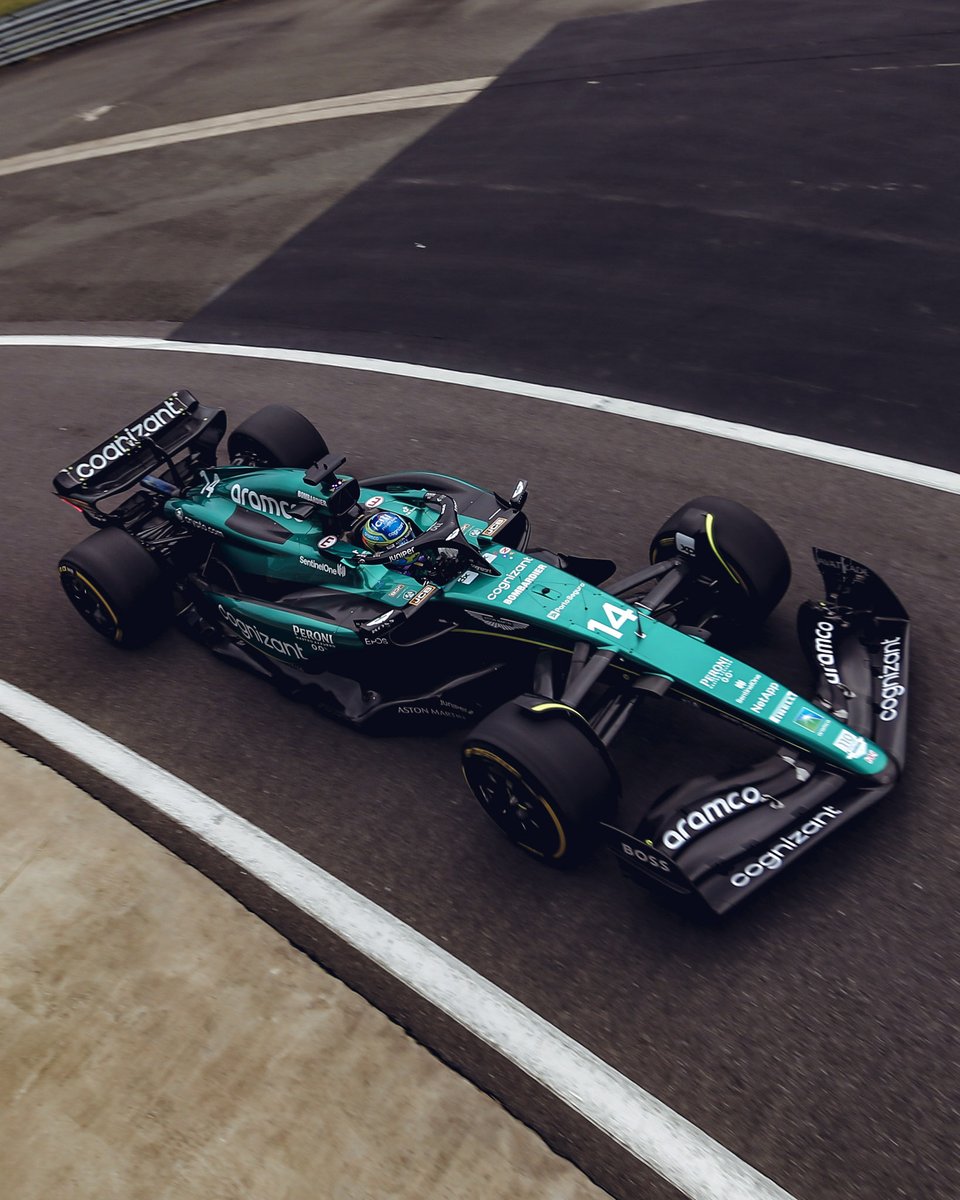 AstonMartinF1's tweet photo. What. A. Beauty. 🤩

#AMR23 | @alo_oficial https://t.co/yzR614BVCV
