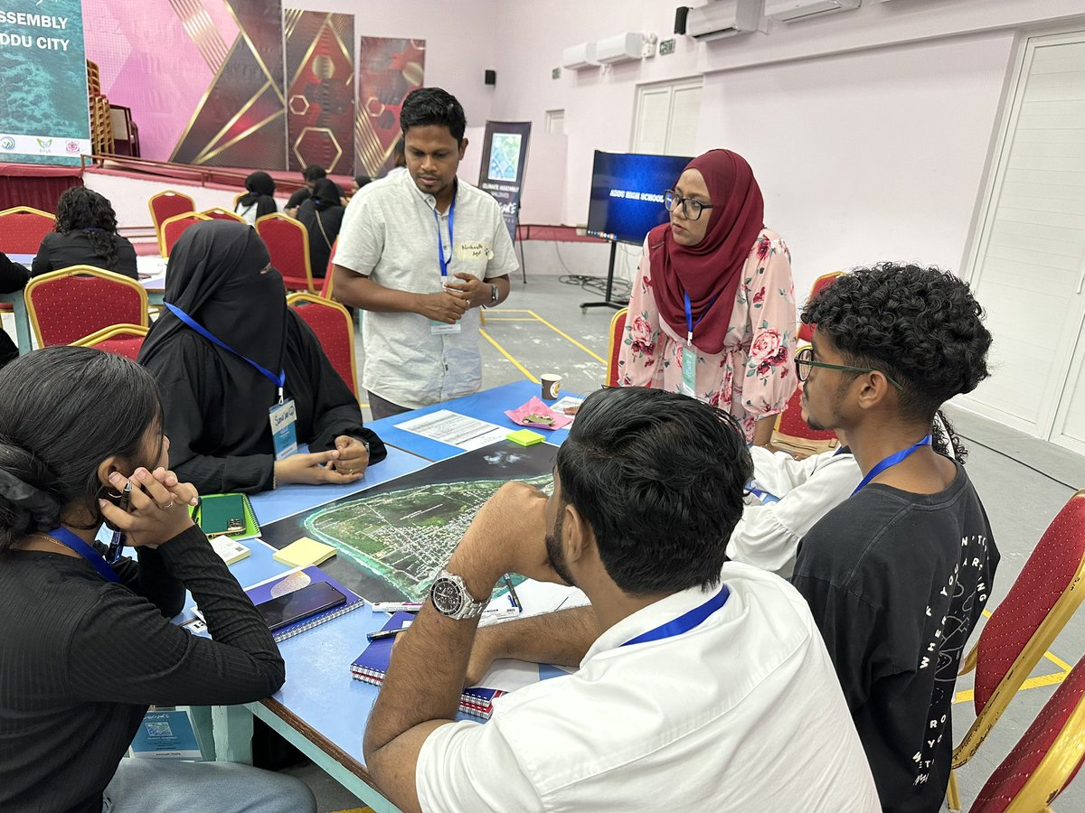 #ClimateAssemblyMV Addu City Day01: We started with a community mapping activity, allowing participants to explore local climate change impacts, what is helping/not helping to address these.

Moving from map to map, starting conversations about local impacts and implications.