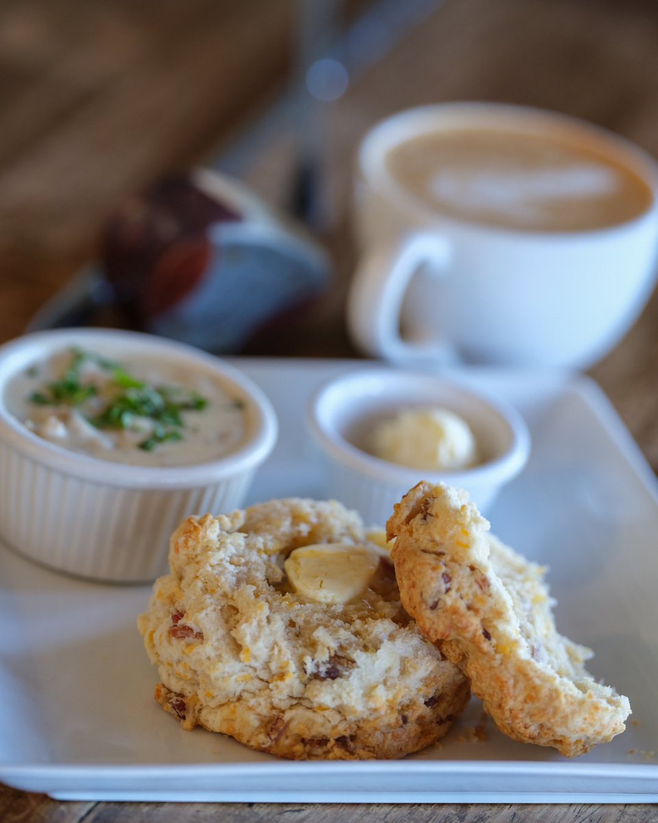 The best way to warm up is with a hot @Vervecoffee ☕️ & our Bacon, Cheddar Biscuits served with a side of from scratch gravy (made with #GroveMarket pork sausage)! #locallydelicious 

#locallysourced #local #dinelocal @PacificGroveGC @SeeMonterey @pgchamber