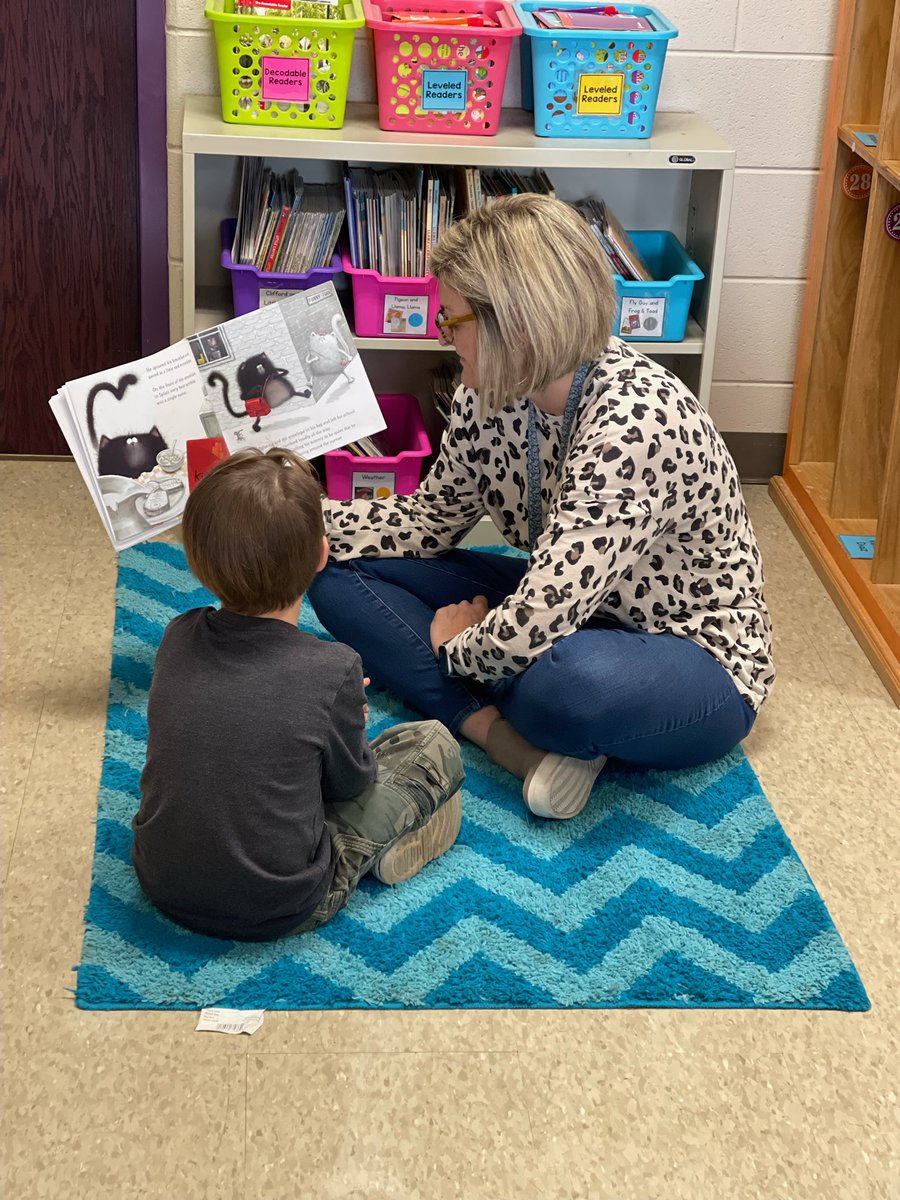 I love it when I get time to read with friends! It is good for my soul!
