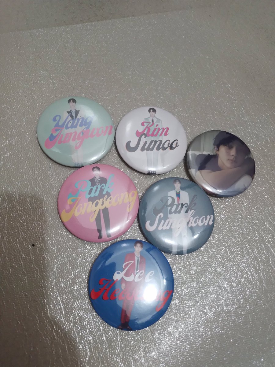 GoodsHunter25's tweet photo. Thank you so much for cute button pins 🥰😍@hssvillage https://t.co/gCrW8pujQW