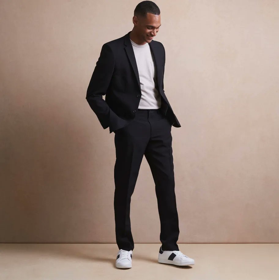 MeteorShopping's tweet photo. Take one suit and style it four ways - a look for every occasion! 👔 

Shop the Taylor and Wright Panama suit @matalan 👉  
https://t.co/zsEQ5bT9la 

#newgarms #dapperstyle https://t.co/2UTPiyxVcJ