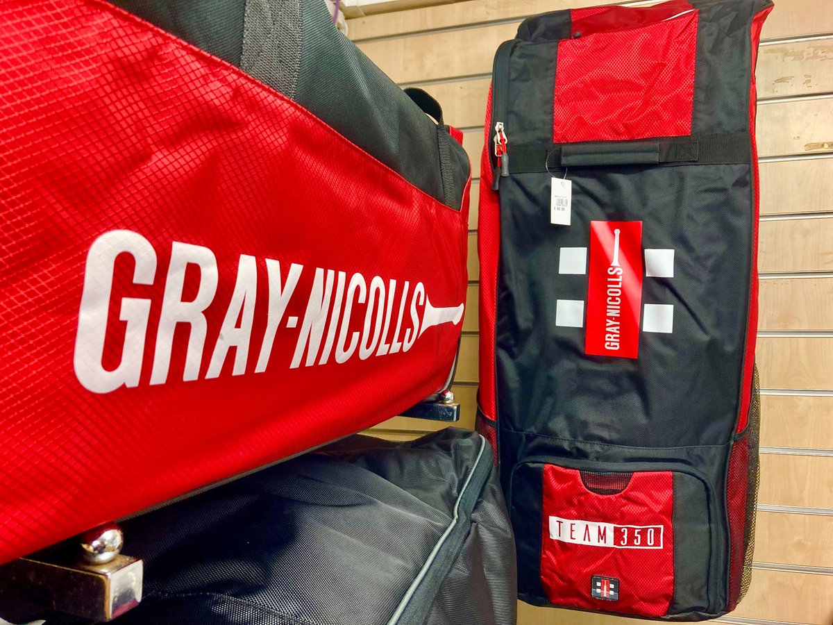 EssexStore's tweet photo. New Bags Available Online and In-Store Now! 🎒

We have a large new variety of wheelie and duffle bags in stock ranging from junior to adult sizes in Kookaburra, GM, Grey Nicolls and many more top quality brands! 🏏

Get yours today in-store or online at https://t.co/PniA9YlVxj🛒 https://t.co/Wtt4cWTRvs