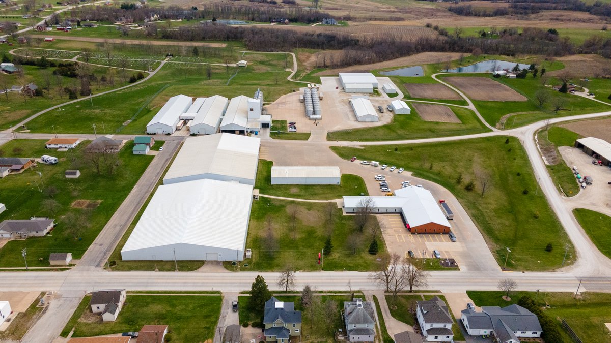 Still deciding on who you are going to buy your seed from for 2023? See why our customers choose to plant Merschman Seeds!
bit.ly/3s2yXbP