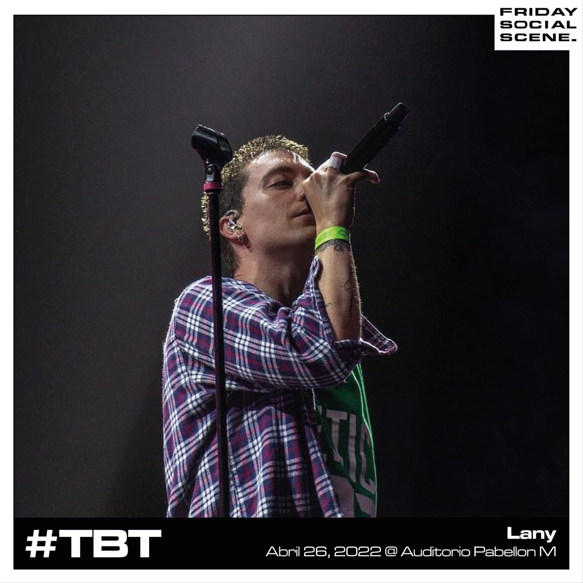 Friday Social Scene tweet media