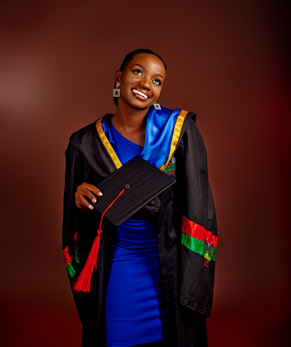 StudioX_Uganda's tweet photo. Congrats. 🎓
.
.
.
.
#graduation #graduationday #classof2022 #graduationpictures #graduate #universitygraduate #congratulations #Makerere #MUK #MAK #thegraduate #graduationcap #wedidit #graduationdress #photography #photographylover #gradphotography #gradshoot #gradoffer https://t.co/7KtTb1YWdz