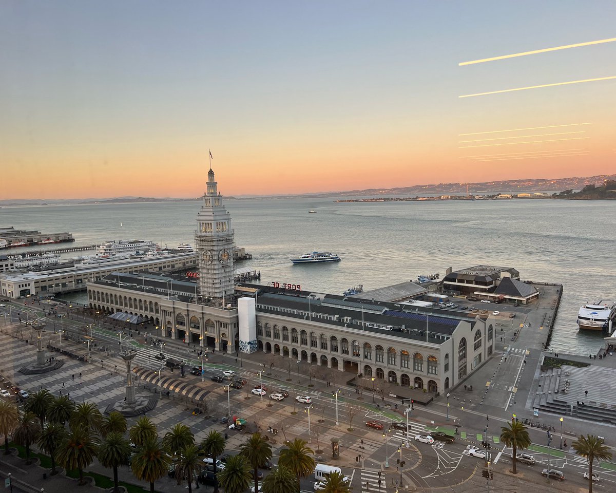 nifferkin's tweet photo. “SF is back.”

I’m so proud of all our incredible founders — what a show! 🔥

TY 🙏:
-to @__mailman__ @BlazeOByrne and our cohosts @CitiVentures
 - to world class emcee 🎤@dksf
- to🕺🏻@bohannon_bot for all the moves
- to the best co-organizer 🪄@TheOhHenry https://t.co/cy7mmLDDT9