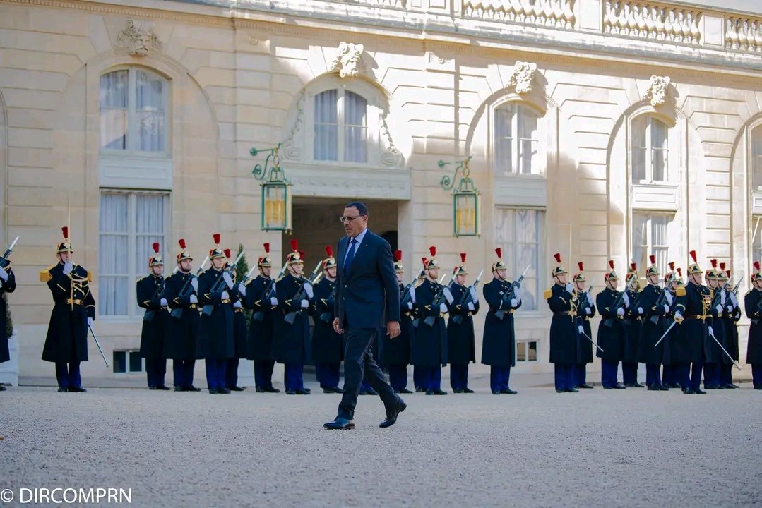 first_niger's tweet photo. #Flash 
Le #Président de la #République S.E.M #Mohamed #Bazoum était, ce Jeudi 16 Février 2023, au Palais de l'Elysée, où il a eu une séance de travail en tête-à-tête avec son homologue français #Emmanuel #Macron
#firstniger 
Présidence de la république du Niger https://t.co/BLLS4bAAO2