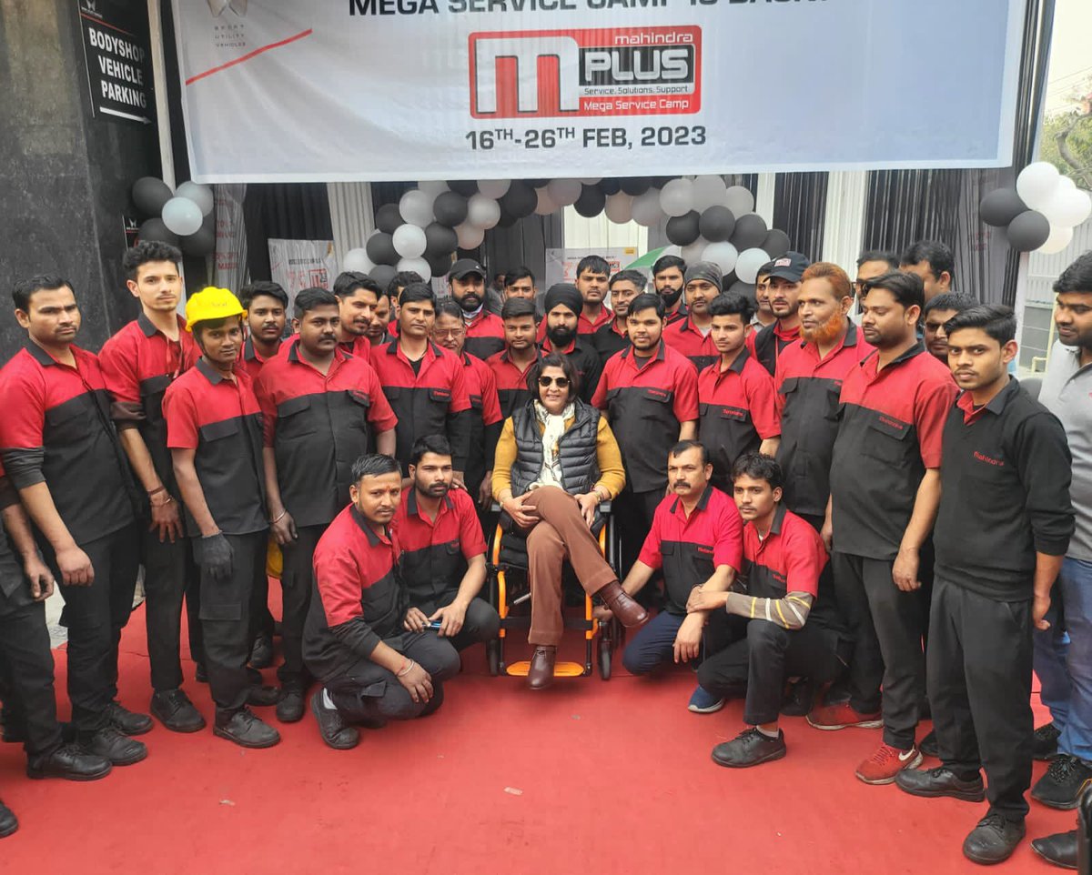 DeepaAthlete's tweet photo. Honoured to join the @MahindraRise family at Koncept Mahindra Sec 59 Noida, for the inauguration of their #MPlus75 service camp. Impressed by their mega camp with customer care at the heart of it! Thank you Mr Prashant for inviting me. Very happy to meet such a dedicated team. https://t.co/cctxHk5vCA