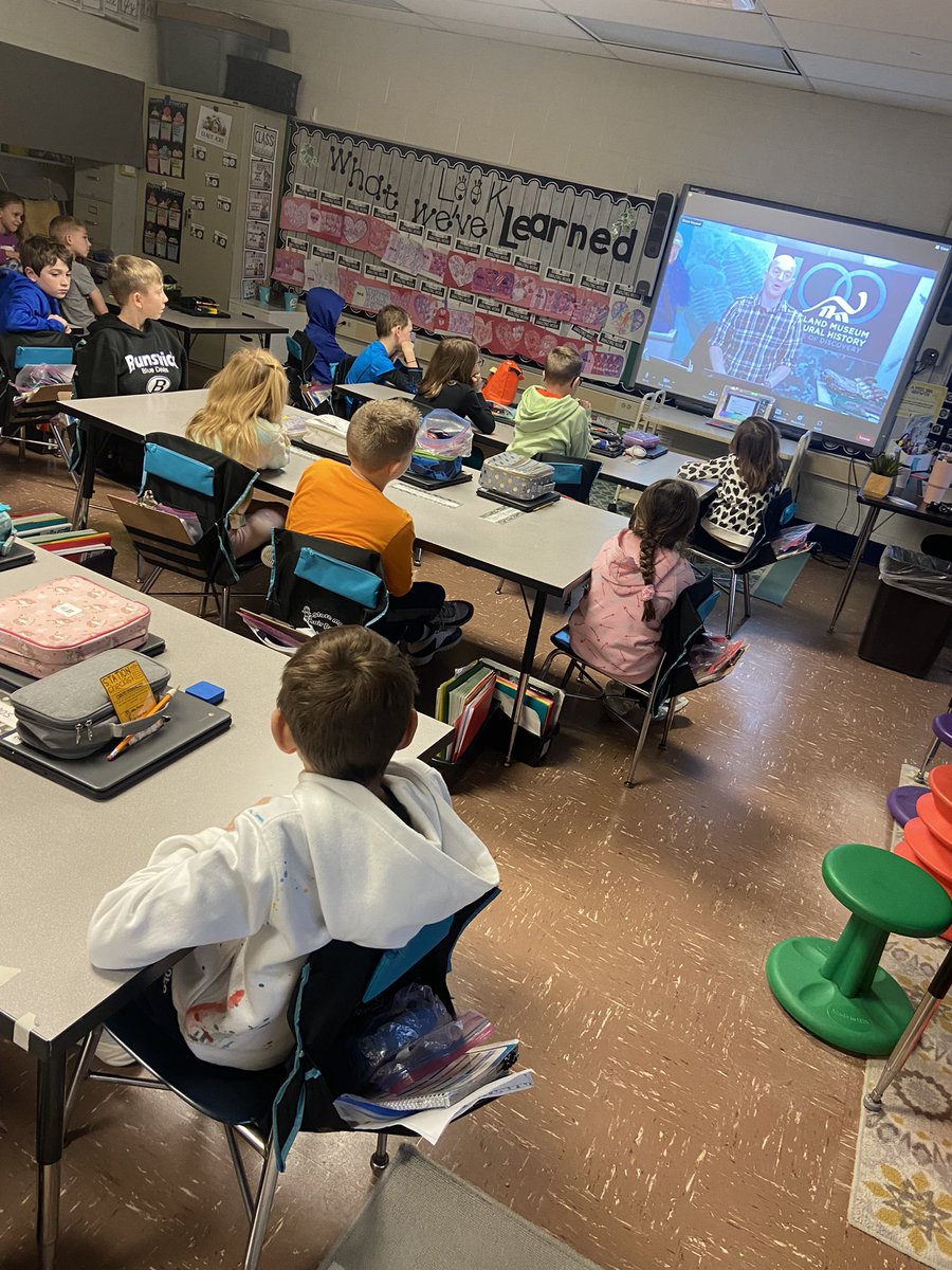 missflama's tweet photo. Thank you @goCMNH for your presentation today on fossils. The second graders at Crestview absolutely loved it! #brunswickpride @BCSDCrestview https://t.co/z75MAj7mXW