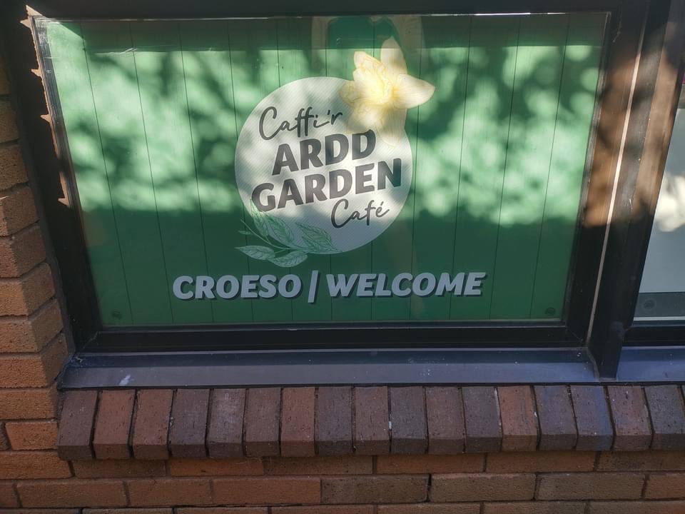 RachMarieJones1's tweet photo. #Takeaways are now available via our hatch in the @MarieCurieCymru Garden Cafe 🌼 at the Cardiff &amp; Vale Hospice, Mon-Fri 9.30am-3.30pm.  Enjoy your favourite coffee ☕️🍰🧁on your 🐶walks and support a charity at the same time! We will also be opening fully to the public soon 😊 https://t.co/DtkNZKKj3R