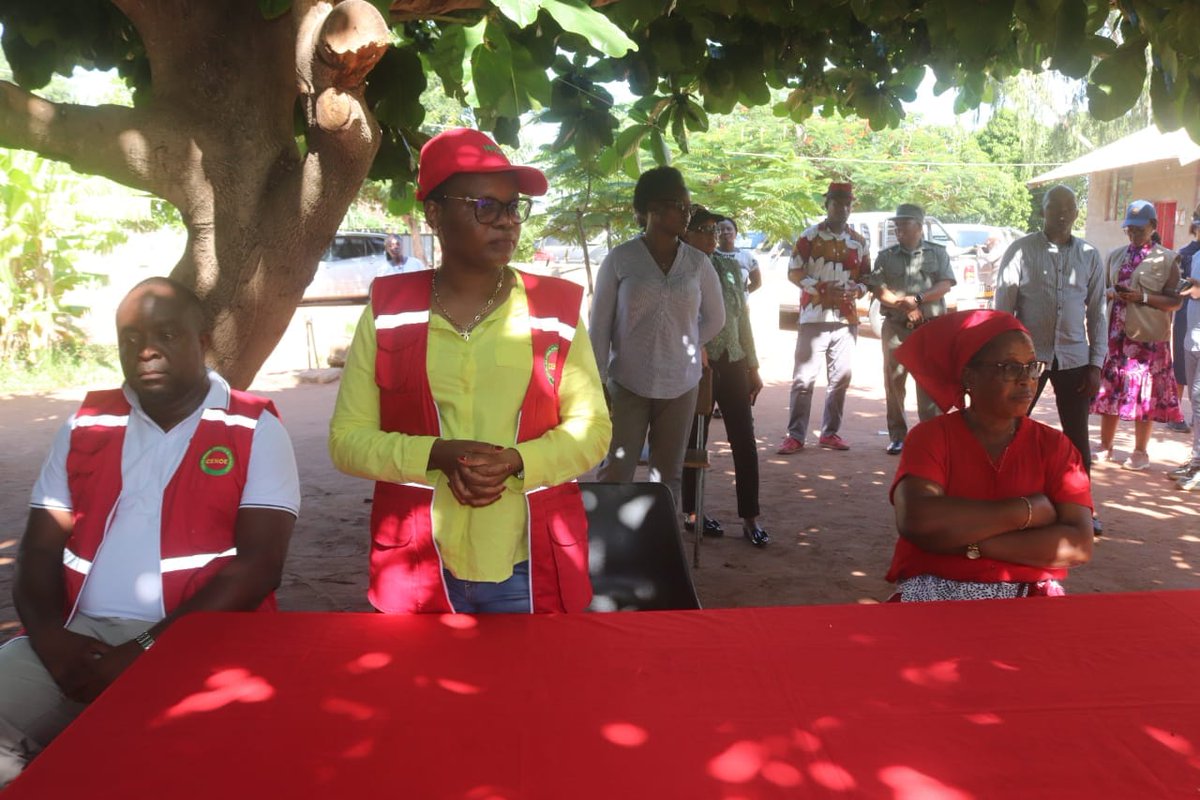 clubOmozambique's tweet photo. #Mozambique: Families are leaving flood risk areas in #Magude – Photos
https://t.co/5RXpTkqMNn
#Mocambique #Floods #MaputoProvince https://t.co/wczrZZjkpV