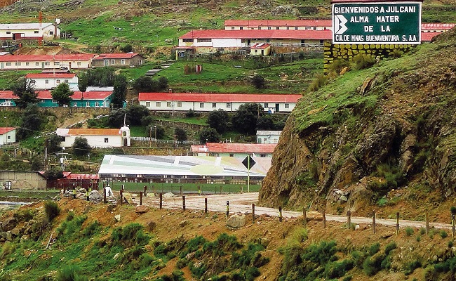 rumbominero's tweet photo. #MineríaPerú 🇵🇪
#BUENAVENTURA: MINA #JULCANI REINICIA HOY OPERACIONES
Las comunidades del entorno y los diferentes sindicatos expresaron su rechazo a los actos vandálicos realizados en la unidad minera, ubicada en #Huancavelica.
#RumboMinero #AmericaMining
https://t.co/l8rPEGuHm9 https://t.co/APDZv3XkkE