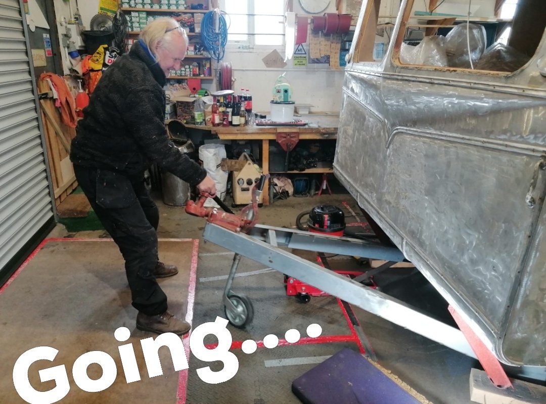 TheEnglishCarav's tweet photo. Going... Going... Gone!! 
❤️❤️❤️

#theenglishcaravancompany #vintagecaravanworkshop #vintagecaravan #retrocaravan #1950s #fairholmecaravan #caravanmakeover #caravanrestoration https://t.co/94YTj79sMZ