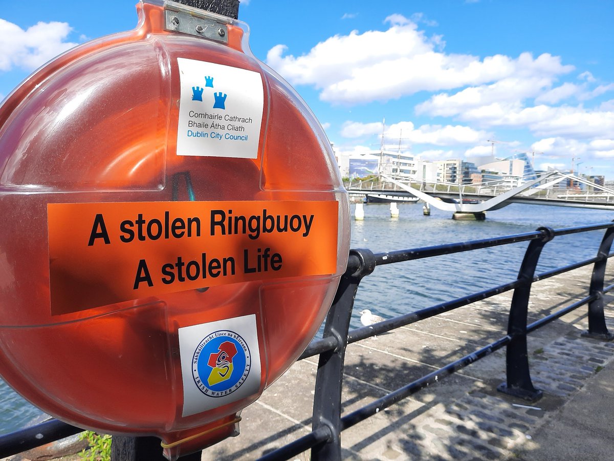DubFireBrigade's tweet photo. Know how to use a ringbuoy:

Shout at the person in the water.
Holding on to the rope, throw the ringbuoy repeatedly shouting ‘RINGBUOY!’

Throw the ringbuoy beyond the person, not directly at them, so they can pull the buoy by the rope.

A stolen ringbuoy is a stolen life https://t.co/kMXUHI89dr