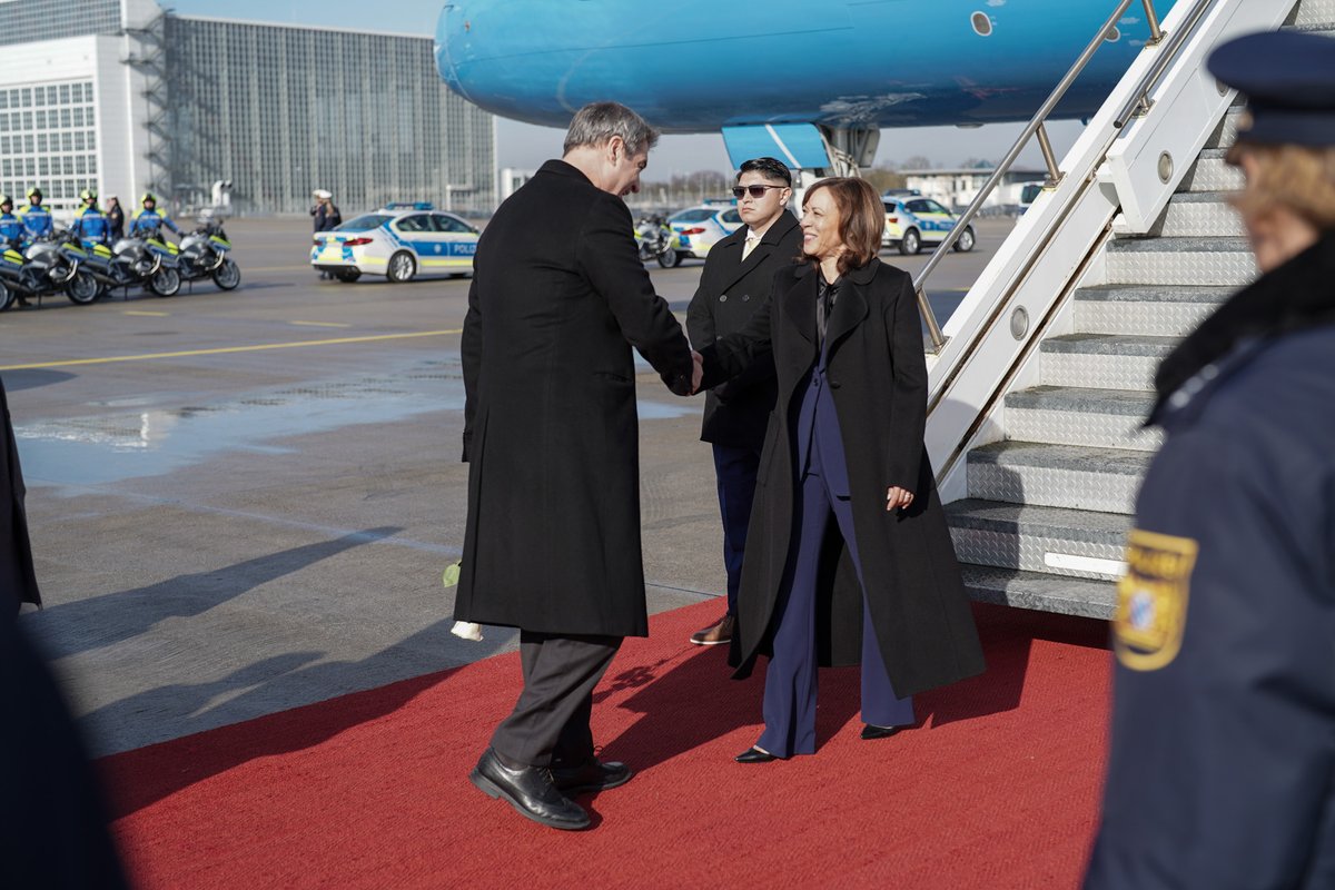 VP46Archive's tweet image. I’m in Germany for the Munich Security Conference and will consult with our allies and partners on the path forward in Ukraine.
 
One year into the war, the Transatlantic alliance remains strong and united.