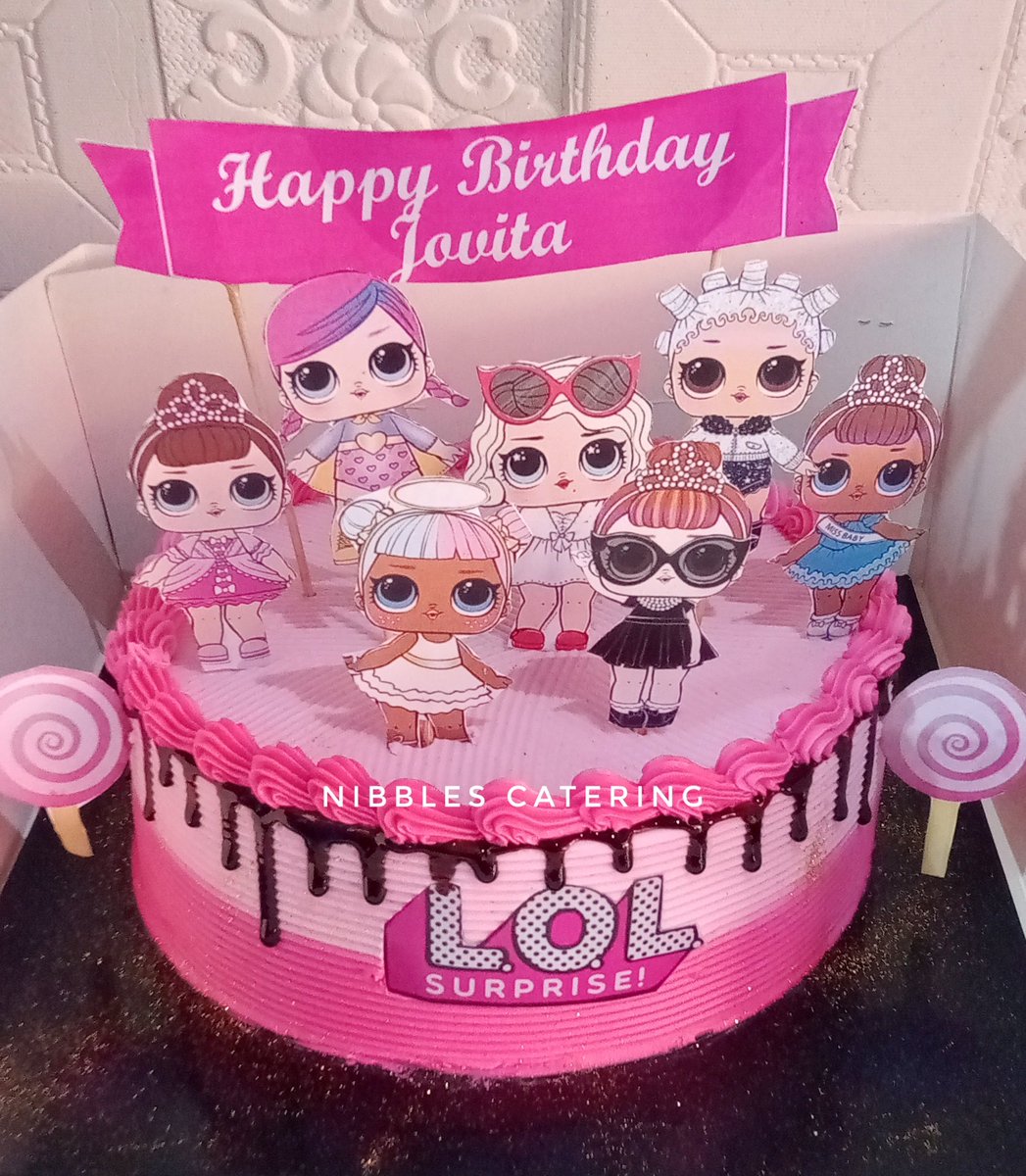 CateringNibbles's tweet photo. Kiddies birthday cakes are always a delight. 08155532088
Size: 9 inches wide 
Price: 8500
#ArthurEze #buhari #mapohall #SupremeCourt #adeyemi #Emefiele #cakesinsurulere #cakesinlagos #kiddiescakesinlagos #twittercakes #BigBrotherTitans #BBTitans https://t.co/UsbulRXMCY