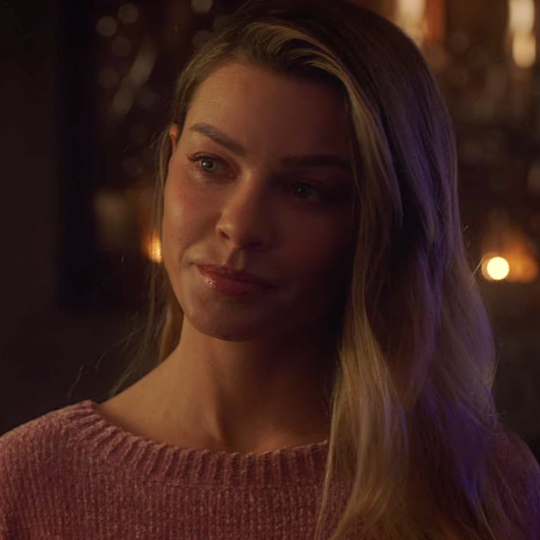 httpchloedecker's tweet image. 