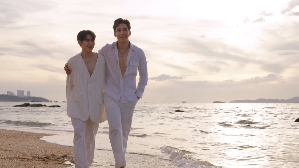 _iamLisy's tweet photo. #MaxNat captures that can be passed off as wedding photos 🤍😭🦋

「#BehindDMDPartner」♡
#MaxNat #ฮาร์ทดิสของแม้กณฐ
#mmaxmax #ไดโนกรธัสส์
#natasitt #ขวดนมของเบบีณฐ https://t.co/FHwZtuDHbZ