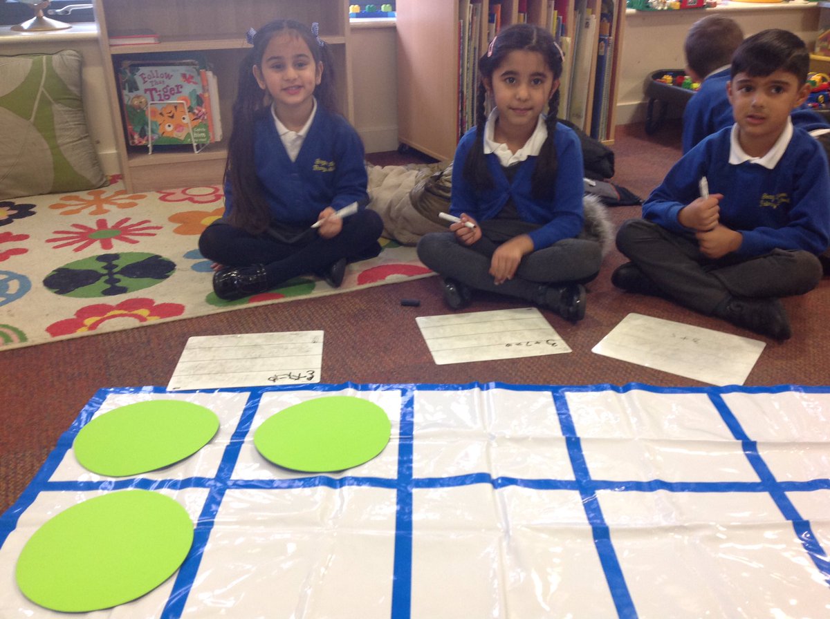 gfprimarycov's tweet photo. Reception have been learning how to make number bonds to 10 using a tens frame. We then put our number bonds into number sentences #gfmaths #numberbondsto10 #amazingmathematicians https://t.co/T0YVZ58GHg