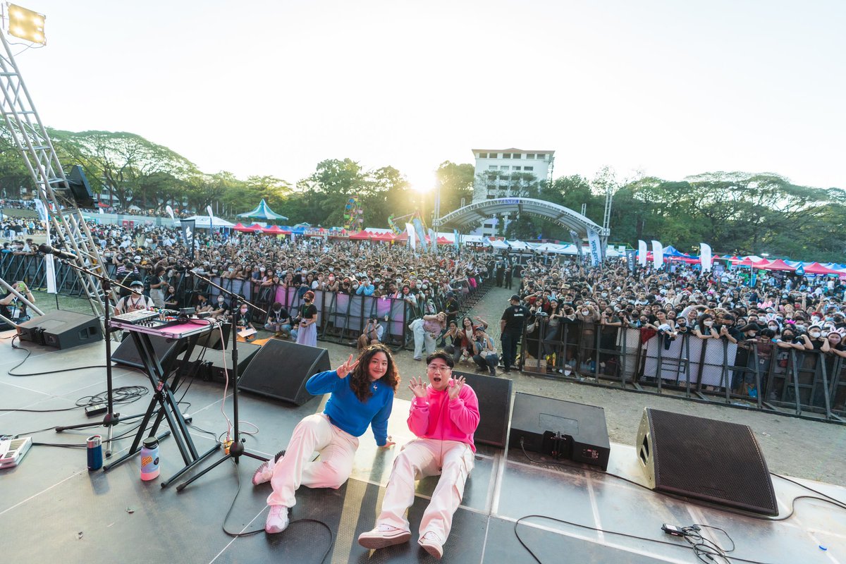 The <a href="/tara_dimensions/">UP FAIR Dimensions Music Festival</a> crowd felt like a warm hug 💕

Thank you for having us today ✨

📷 Jherome Esporlas / HDPRIME Multimedia PH

#UPFairDimensions
#BetterTranspoPH
#CommutersNaman
#NoToJeepneyPhaseout