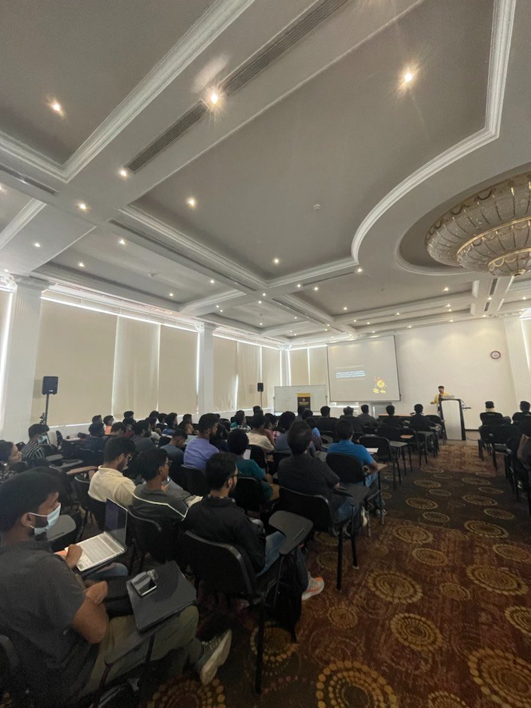 BinanceAcademy's tweet photo. We just concluded our first workshop in Sri Lanka at IIT Colombo as a part of the #BinanceUniversity Tour!

80+ students attended to learn the fundamentals of crypto, blockchain and Web3 📚 https://t.co/95LE1lZ4w2