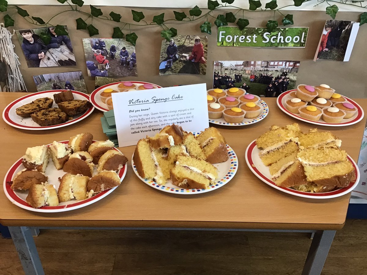 HGPAMissCook's tweet photo. Year 5 have had a fantastic afternoon, sharing all that they’ve learnt about Victorian Britain with parents and carers. Thank you to everyone that came 😊 https://t.co/dlJRpdgPnv