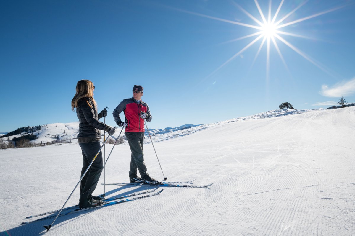 SunMtnLodge's tweet photo. Bluebird day anyone? 🕊️ ❄️ #SunMountainLodge https://t.co/pR6qcLi0Nn