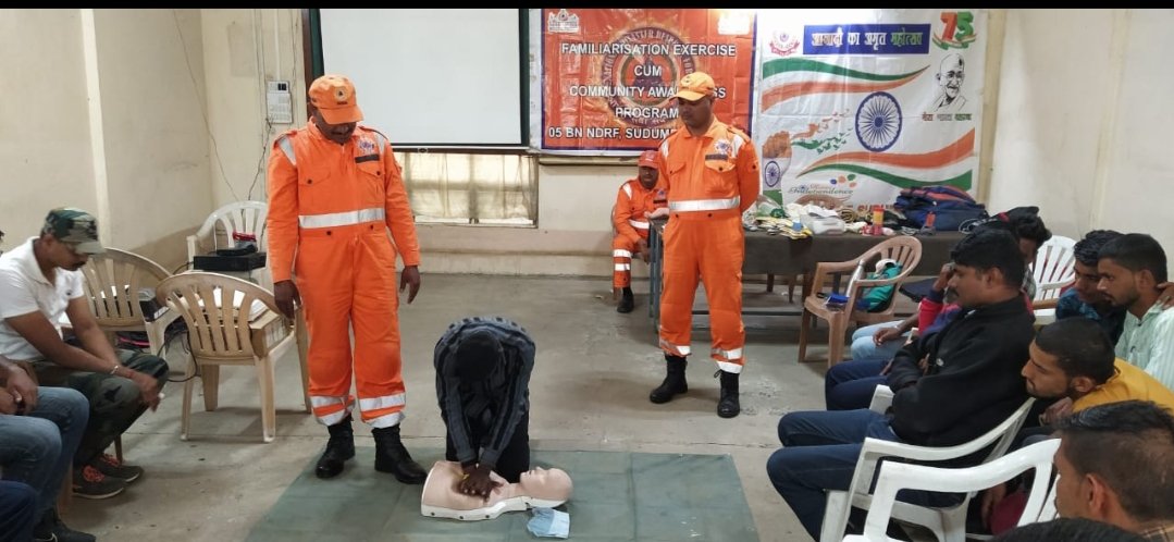 05NDRF's tweet photo. #AmritMahotsav
#ndrf_India 
#Building_capacity
5 NDRF conducted capacity building program and disaster management training for #KDRF personnel and Volunteers in Kolhapur, Maharashtra.
@ndmaindia @NDRFHQ @ANI @PIBMumbai https://t.co/iMMPsvzFHr