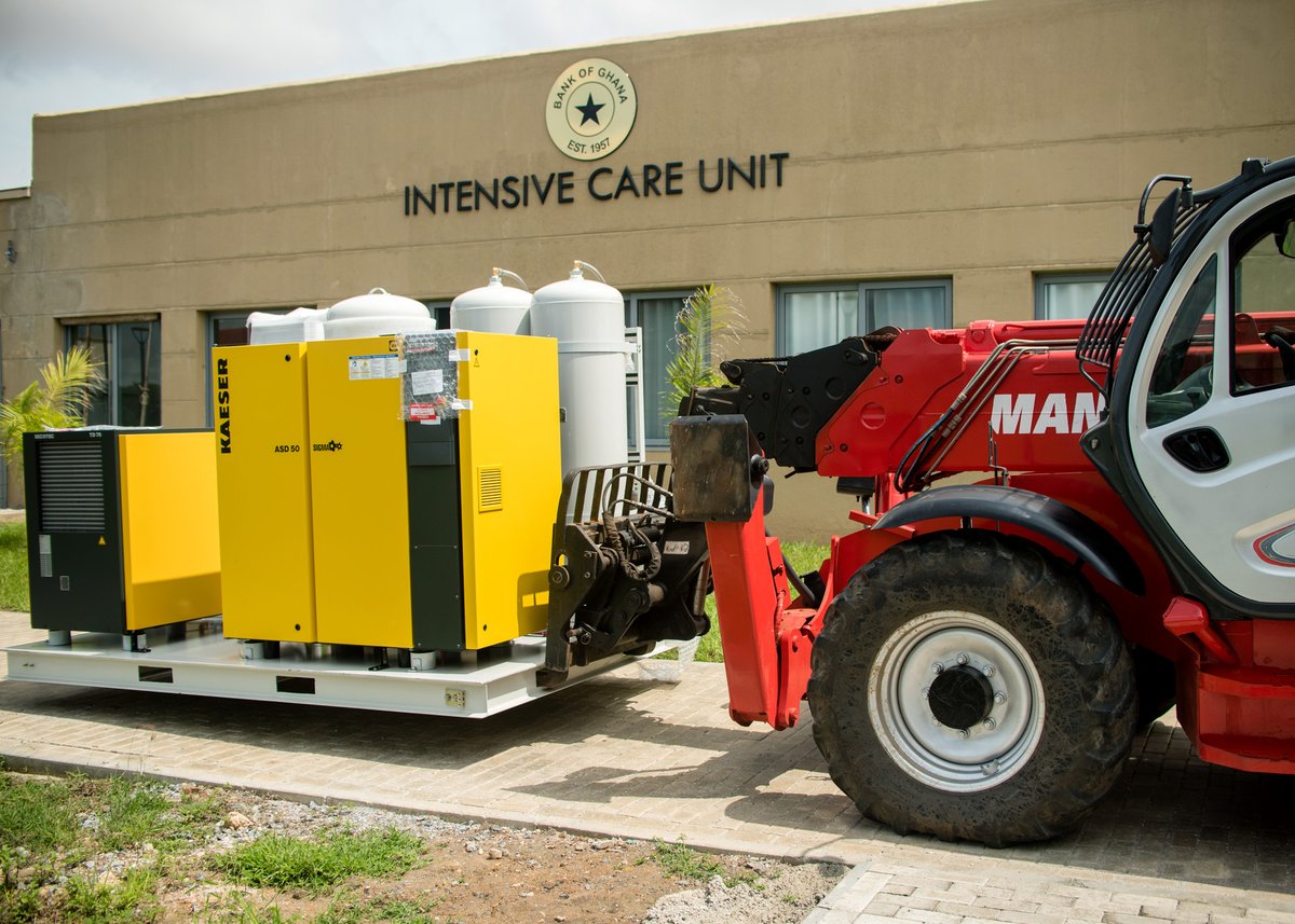 GHSupplyChain's tweet photo. In the face of the global #COVID19 pandemic, access to medical oxygen became a challenge in many countries, including #Ghana. In this video, learn more about @USAID’s support, the technical assistance approach and the impact of this work on Ghanaian lives. https://t.co/s1vLDeEclh https://t.co/H6V230sK39