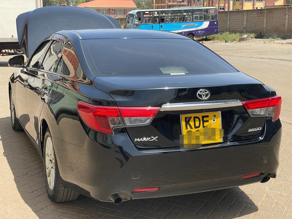 GET A TOYOTA MARK X 2014 MODEL
VERY NEAT BUY AND DRIVE
CAR PRICE 1.65M 
CALL 0707519975
DM @Kingpinches_p 

Lilian Waithera
Amerix
Raila
Aisha jumwa
#AustraliaPreparingForBomet