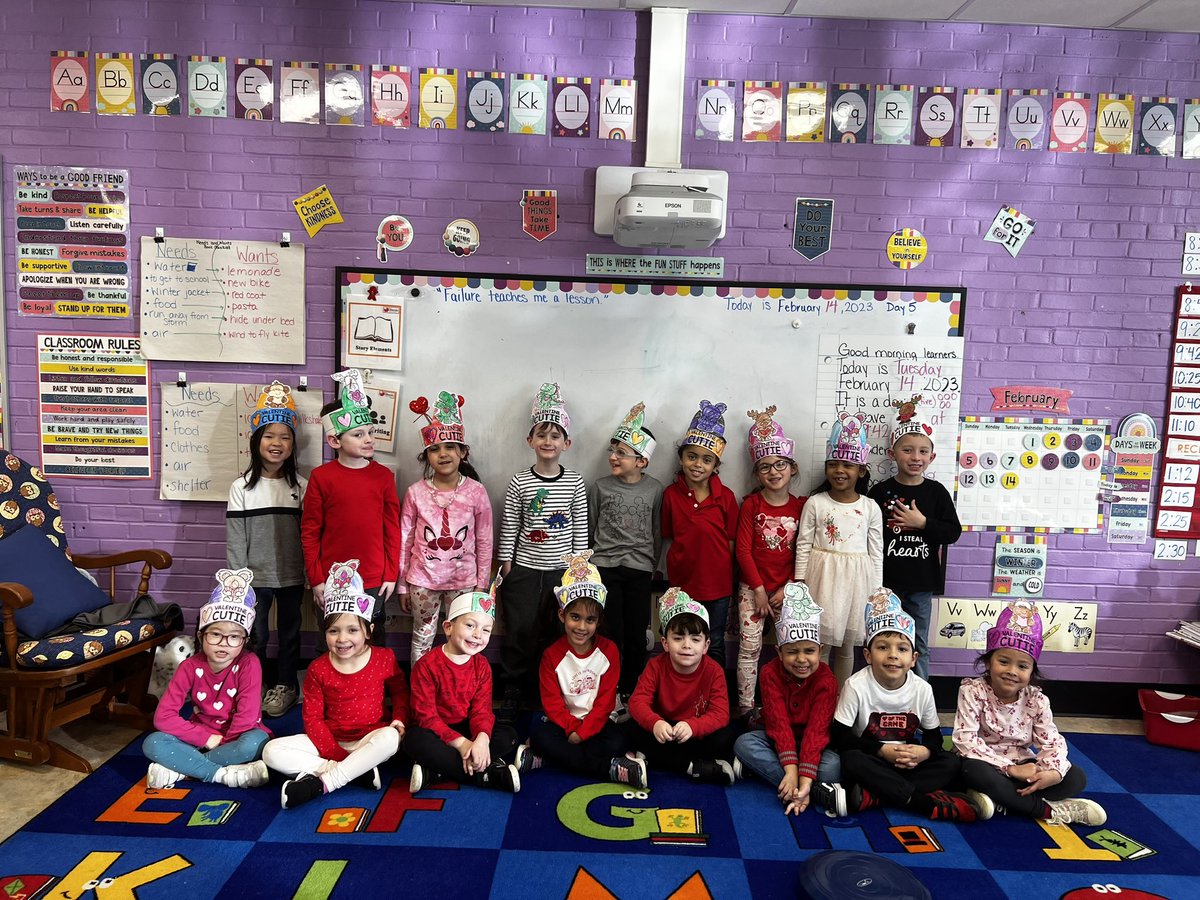 littleklearners's tweet photo. What a week! 💯day of school and Valentine’s Day 💕 #MineolaProud @MeadowDriveElem https://t.co/T1jMnArLCN