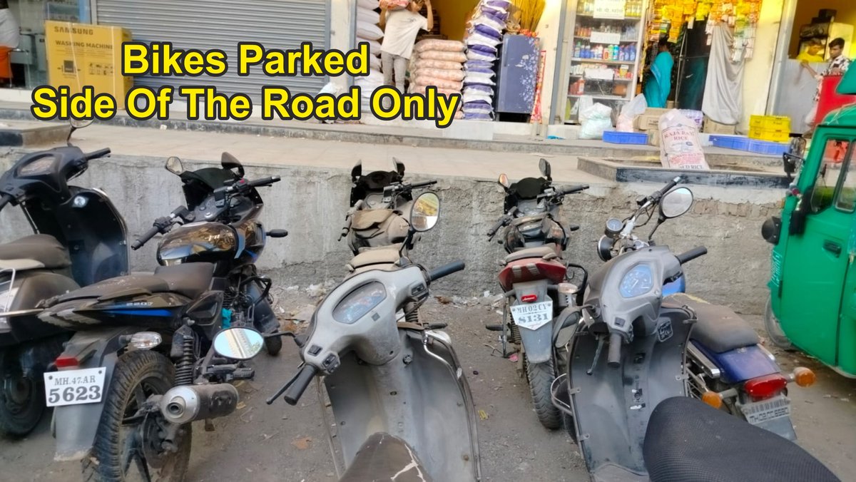 SagarChettiyar's tweet photo. @MumbaiPolice @mybmc @MTPHereToHelp 
From Last two days we are getting fines for Illegal / No Parking Fines. Please provide us Proper Solution or Legal Parking. Check the attachments give below. Please take necessary Action. We have mentioned all the problems. Please!🙏Please!🙏 https://t.co/GZgwJeLwP1
