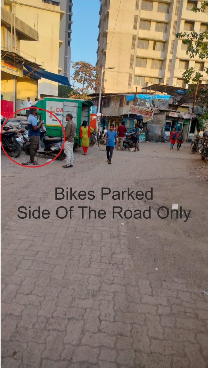 SagarChettiyar's tweet photo. @MumbaiPolice @mybmc @MTPHereToHelp 
From Last two days we are getting fines for Illegal / No Parking Fines. Please provide us Proper Solution or Legal Parking. Check the attachments give below. Please take necessary Action. We have mentioned all the problems. Please!🙏Please!🙏 https://t.co/GZgwJeLwP1
