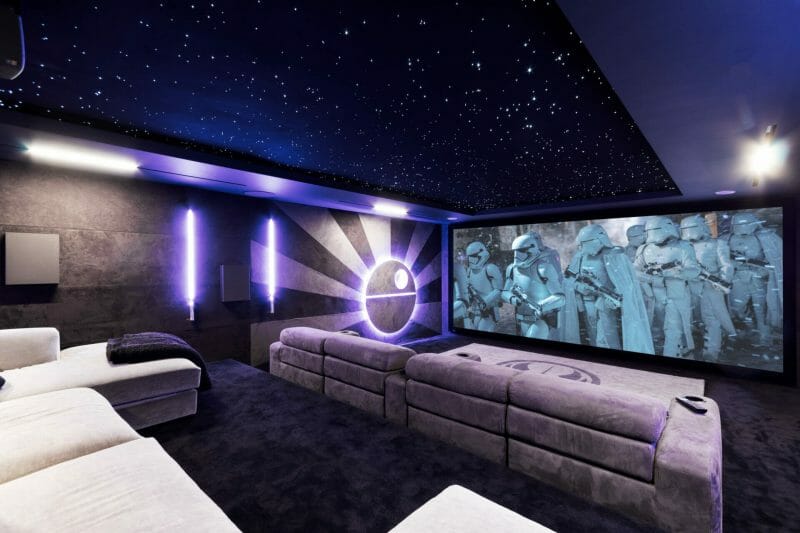 Smarthomestv's tweet photo. Thanks @StarscapeUK for featuring our iconic #StarWars #home #cinema! Complete with their iconic #starscape ceiling and built bespoke for our client's love of the sci-fi franchise, this #lighting feature sure adds another dimension to the room✨🚀👩‍🚀

https://t.co/IXA5jSFZai https://t.co/zeX3G1G2V7
