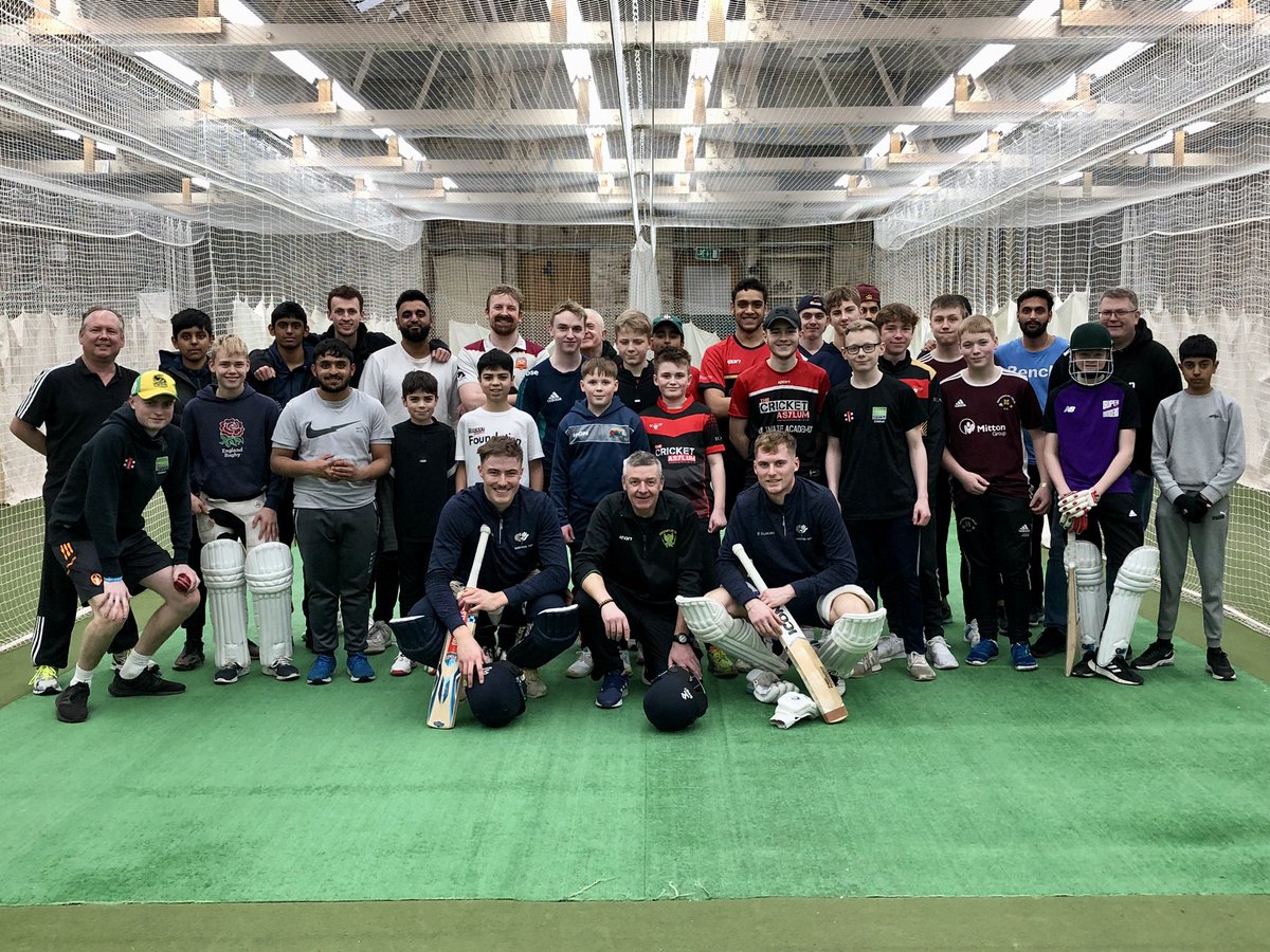 TCA_Foundation's tweet photo. The @TCA_Foundation charity #24hrNetathon gets a boost 4hrs in with the arrival of @jameswharton_23 & @BenjaminCliff1 from @YorkshireCCC!
So hugely grateful for their input, time & generating real excitement allowing the participants to bowl at them ๐๐ฝ๐ https://t.co/WMYTS5iGhl