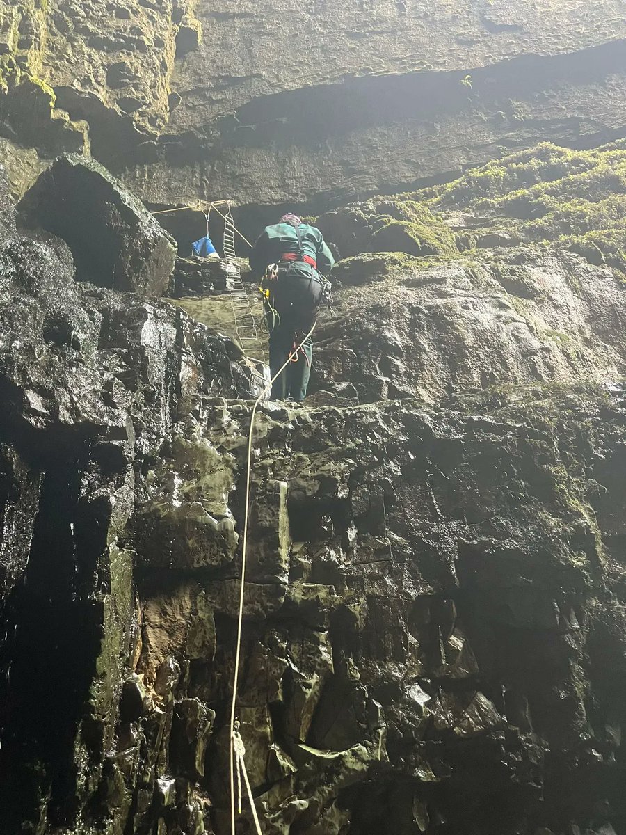 BendriggTrust's tweet photo. Members of our team headed to Alum Pot recently. It was Noah &amp; Emma's (apprentice Tutors) FIRST underground caving experience ! 
Vicky our Tutor was preparing for her Vertical Cave Leader Assessment. Which Vicky passed recently! Well done Noah, Emma &amp; Vicky
#caving #Training https://t.co/oyYDHjiT3H