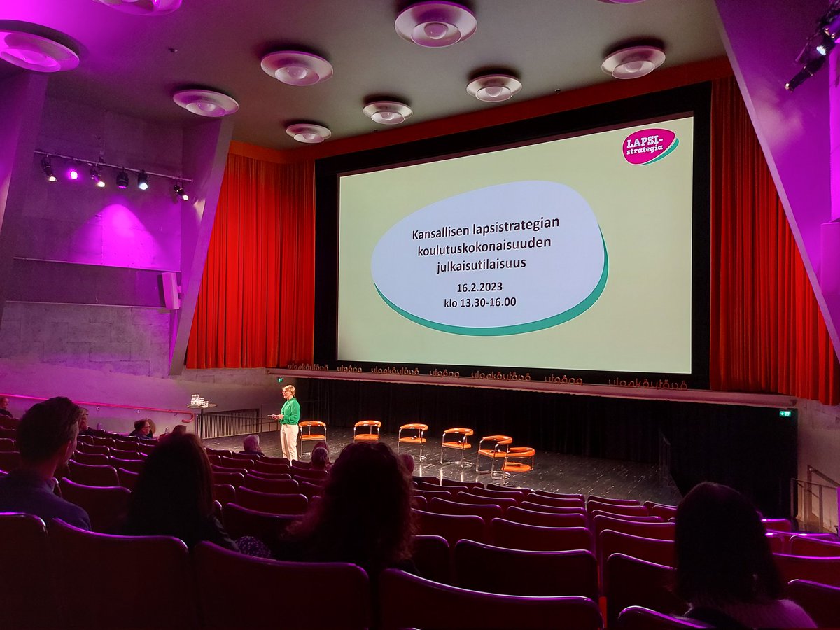 Ison työn jälkeen on aika hyödyntää hedelmät. Koulutuskokonaisuus kattaa paitsi ilmiöitä, kuten lasten osallisuus, myös ammattiryhmille suunattua koulutusta #lapsenoikeudet365 <a href="/lapsistrategia/">Kansallinen lapsistrategia</a> @SOSLapsikyla