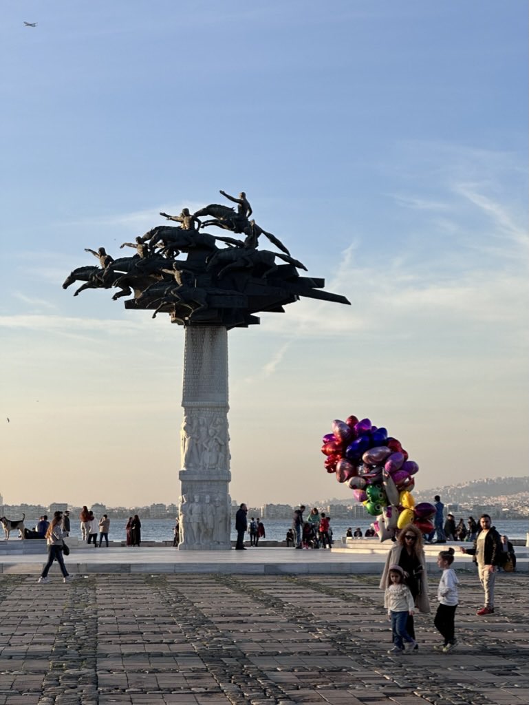 #photography #urbanphotography #streetphoto #izmir #turkey