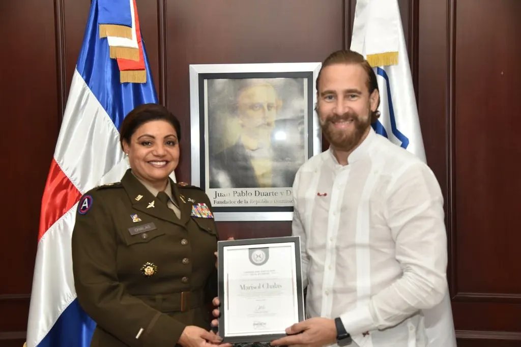 Nuestro director ejecutivo y viceministro para las Comunidades Dominicanas en el Exterior, Carlos de la Mota (<a href="/carlosdelamota/">Carlos De La Mota</a>) junto al director de Investigación y Estudios, Pablo Asencio (<a href="/pabloasencio7/">Pablo Asencio</a>).