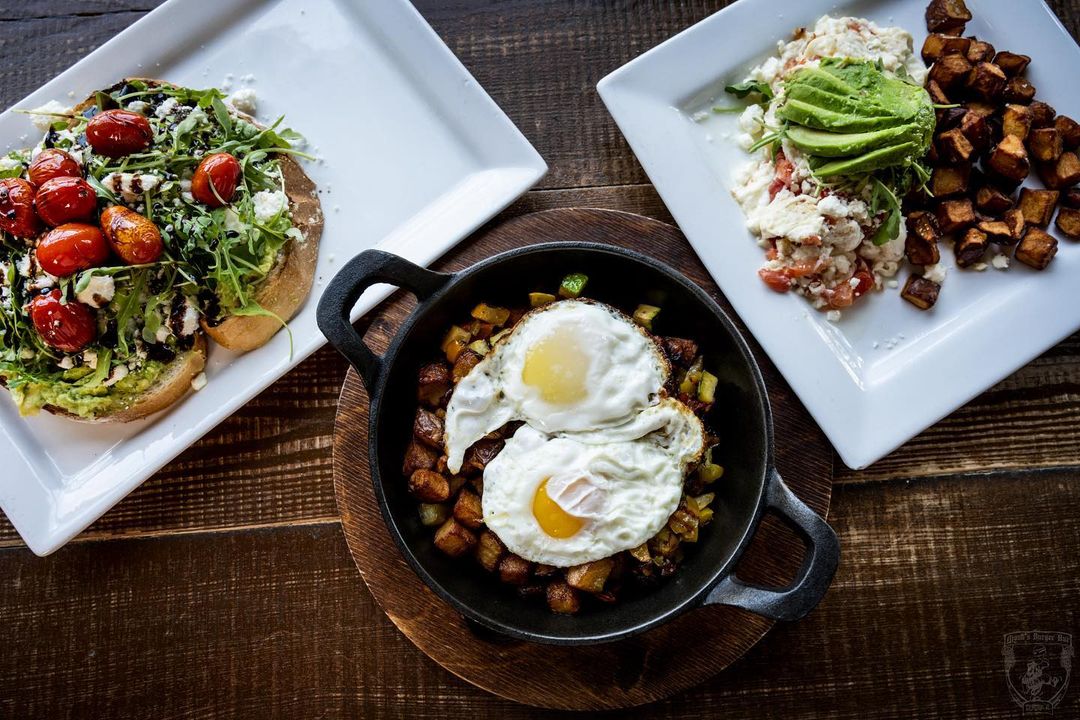 VisitOakPark's tweet photo. Indulge in a #brunch experience like no other this weekend! From classic favorites to creative twists, there's something for everyone. So, treat yourself to the ultimate brunch experience.
Learn more: https://t.co/cixZHplvfO
#visitoakpark #lagrangeil #mimosa #breakfast https://t.co/J5KnMU8cNC