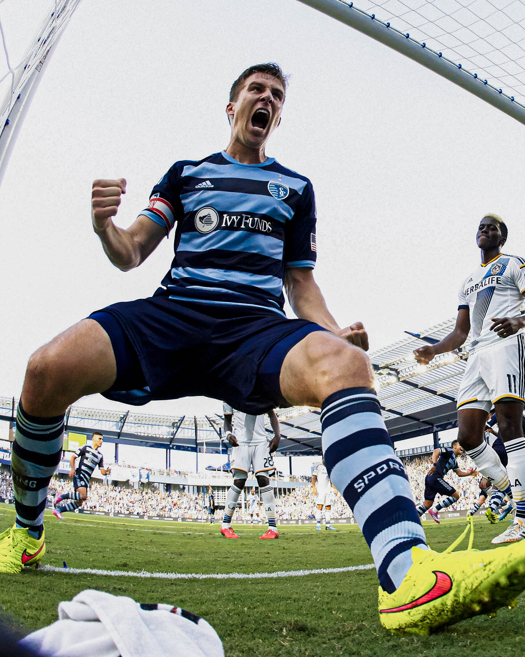 Sporting KC unveils new primary jersey ahead of 2023 Major League Soccer  season