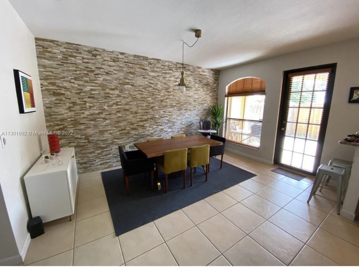 RealEstatePort tweet picture